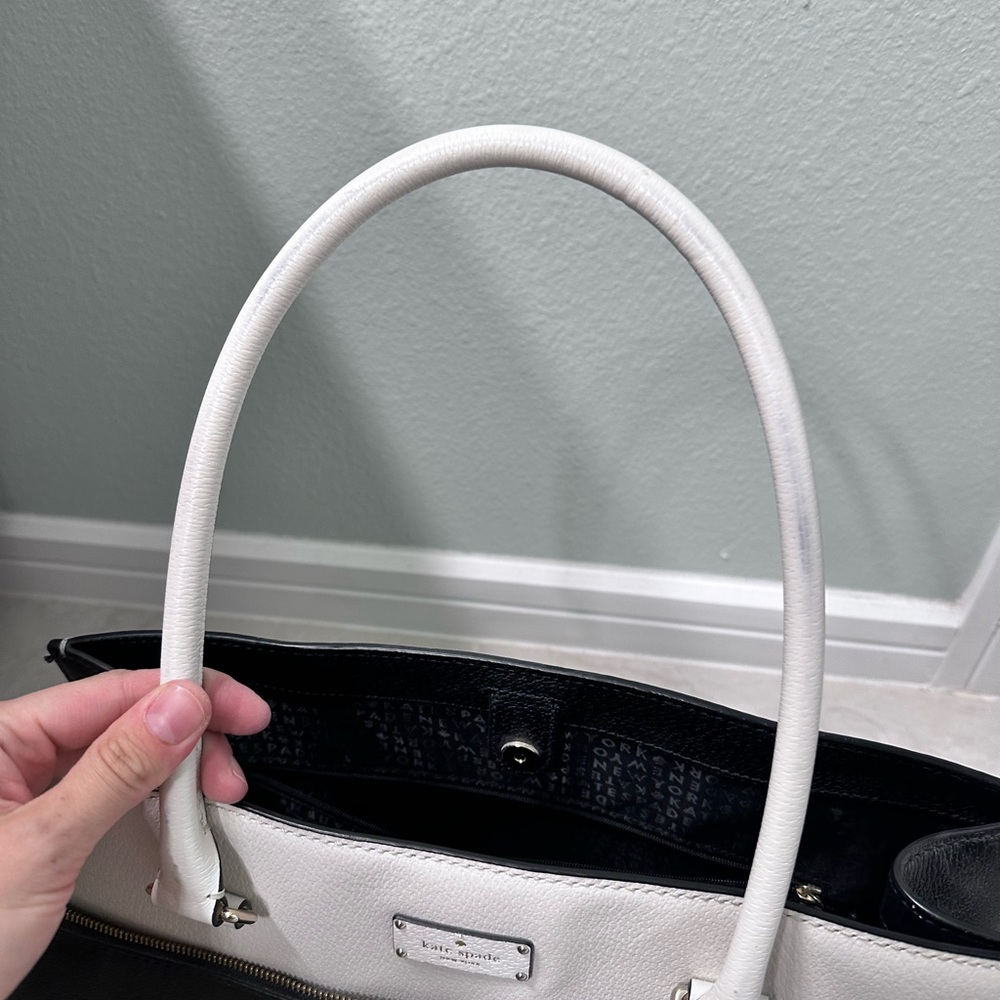 Kate Spade purse - Picture 5 of 7